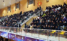 开云官网-赛场精彩继续，球迷热情高涨无法阻挡