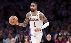 开云平台-关于湖人队取得西部冠军，将与东部冠军争夺总冠军的信息