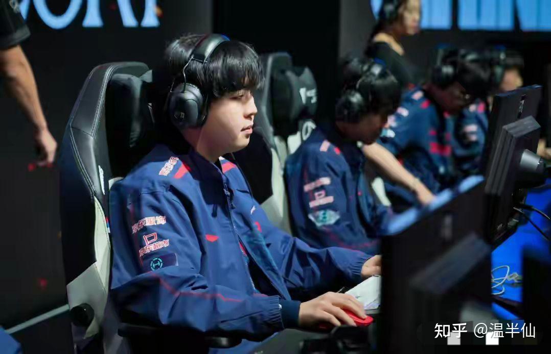 包含LGD碾压KT，Clid开启传奇时刻峡谷大战八强赛，留下经典瞬间的词条