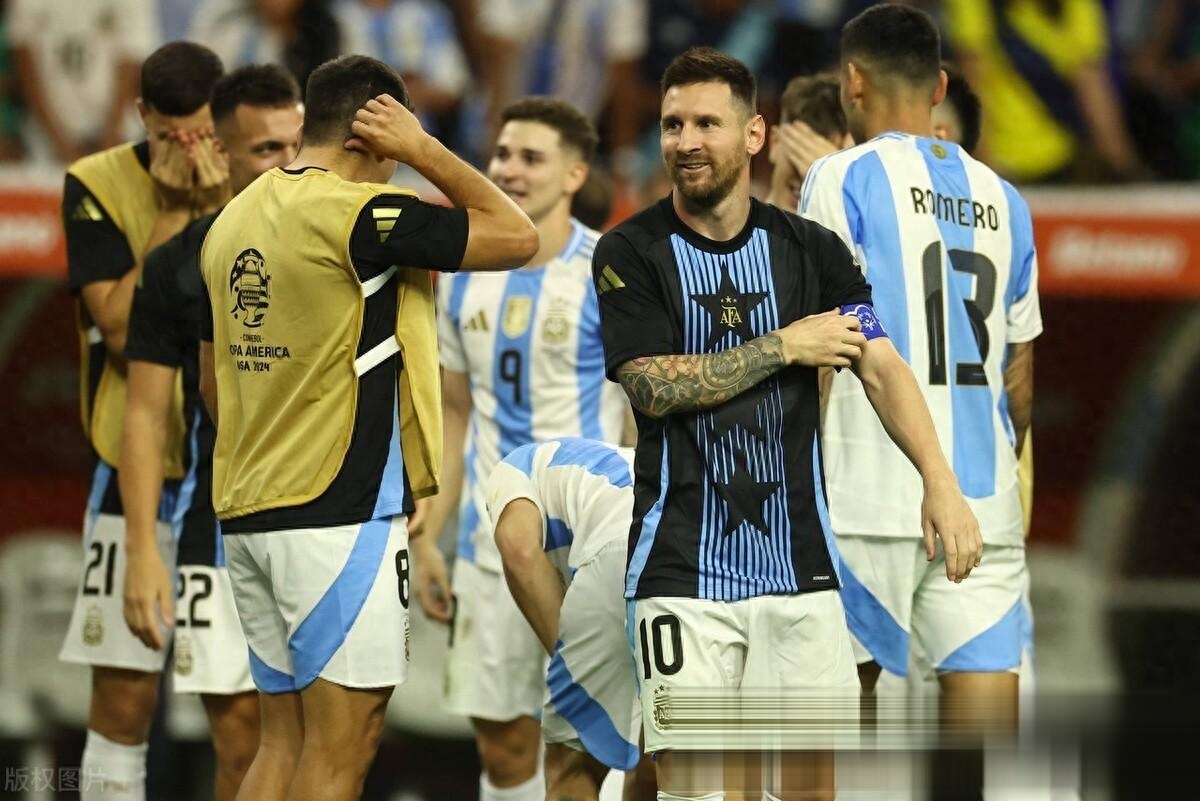 美国队击败澳大利亚，晋级世界杯半决赛