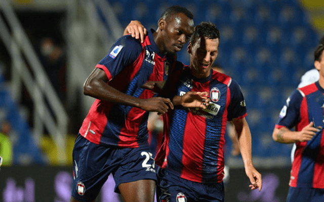 包含克罗托内客场一球险负,遭遇两连败的词条 包含克罗托内客场一球险负,遭遇两连败的词条