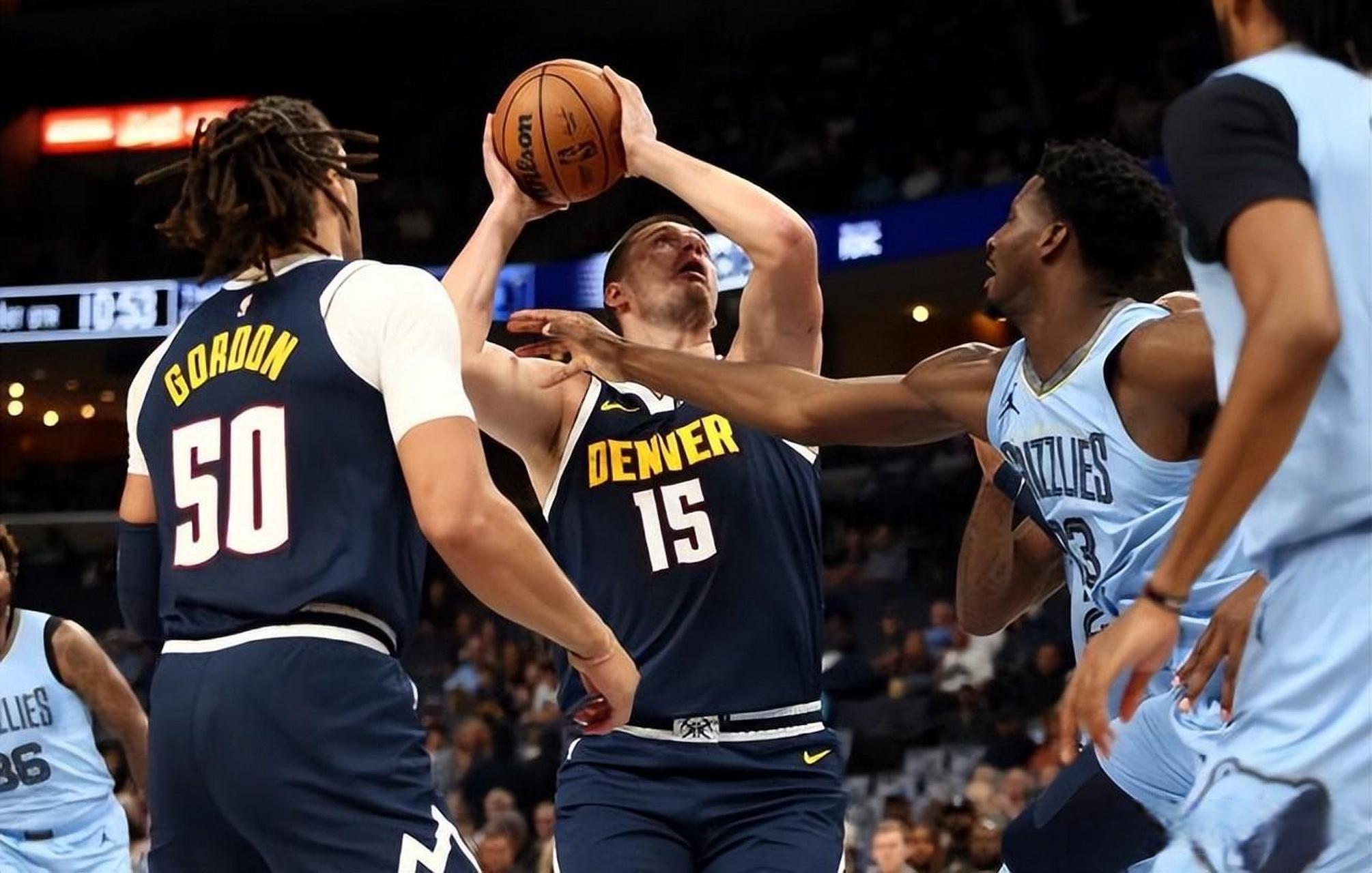 灰熊翻盘掘金，塔图姆刷新纪录的简单介绍