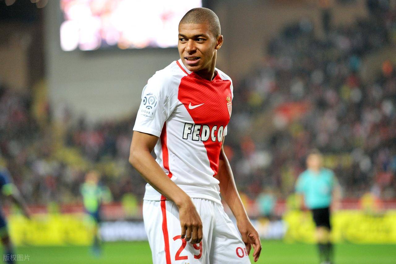 瑞士碾压塞内加尔，姆巴佩高光表现