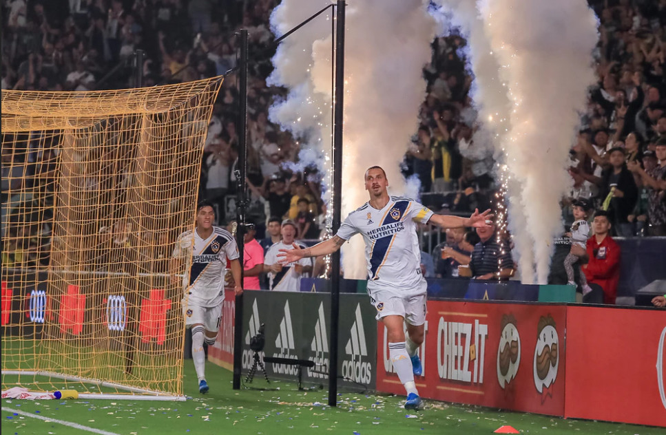 奥地利翻盘丹麦，伊布状态火热的简单介绍